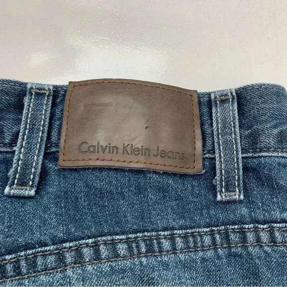 Calvin Klein Jeans Men Size 36 Straight Leg  Inseam 31" Blue Fading 100%‎ Cotton - Picture 11 of 12